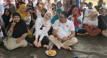 Kampanye Berkelanjutan di Kepulauan Seribu: RK dan Atalia Naik Kapal Tradisional