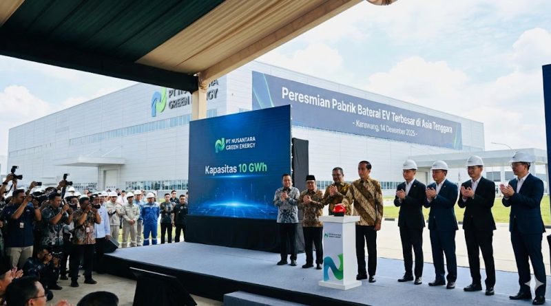 Indonesia Resmikan Pabrik Baterai EV Terbesar di Asia Tenggara, Langkah Strategis Menuju Pemain Global Indonesia Resmikan Pabrik Baterai EV Terbesar di Asia Tenggara, Langkah Strategis Menuju Pemain Global