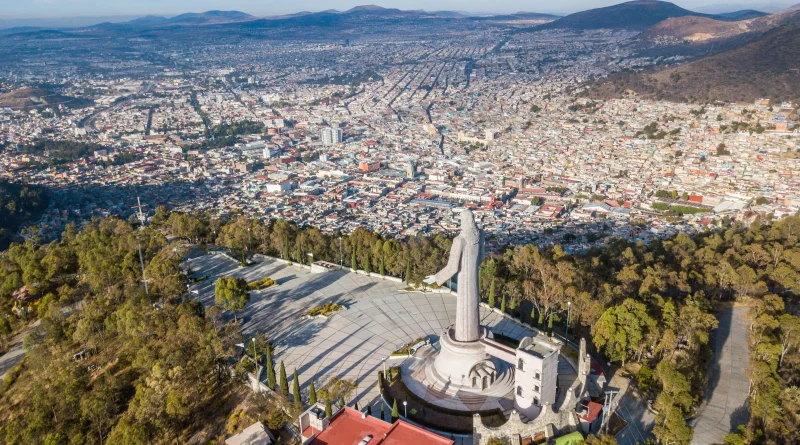 Essential Travel Tips for Navigating Mineral de la Reforma Safely